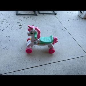 Kids ride on toys